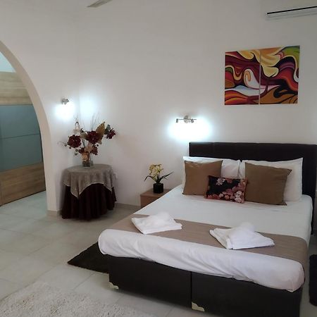 Villa Naxxar Malta エクステリア 写真