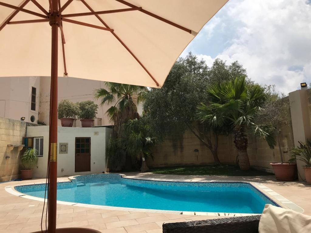 Villa Naxxar Malta エクステリア 写真