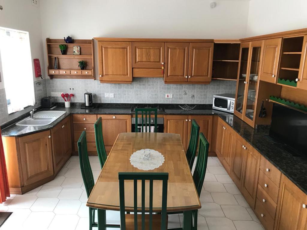Villa Naxxar Malta エクステリア 写真