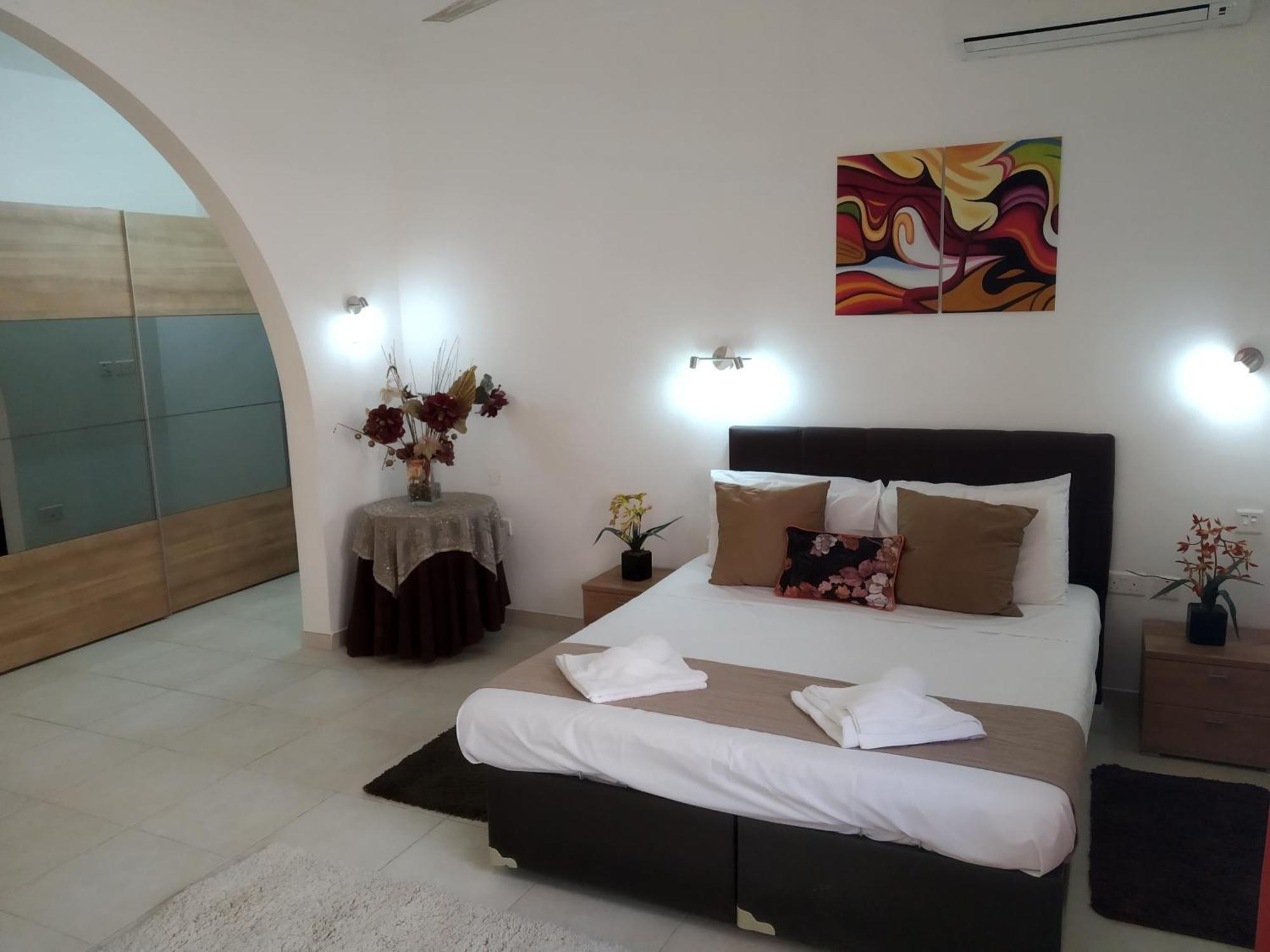 Villa Naxxar Malta エクステリア 写真