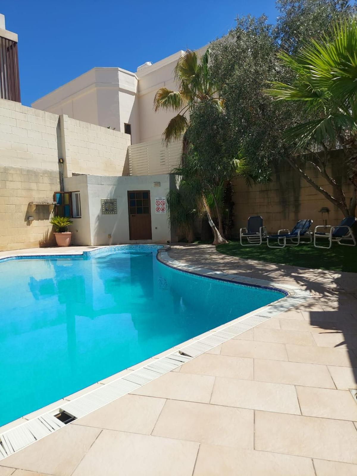 Villa Naxxar Malta エクステリア 写真