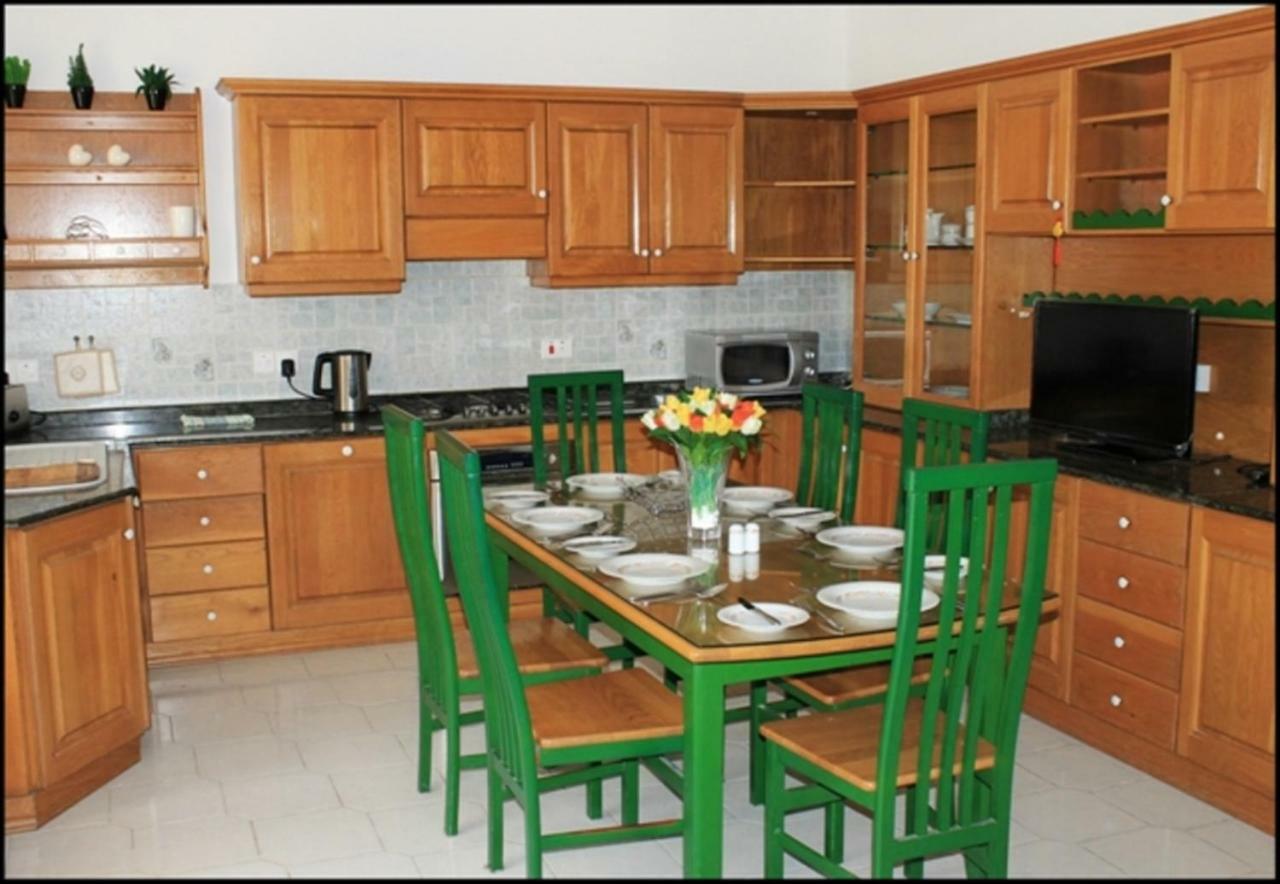 Villa Naxxar Malta エクステリア 写真
