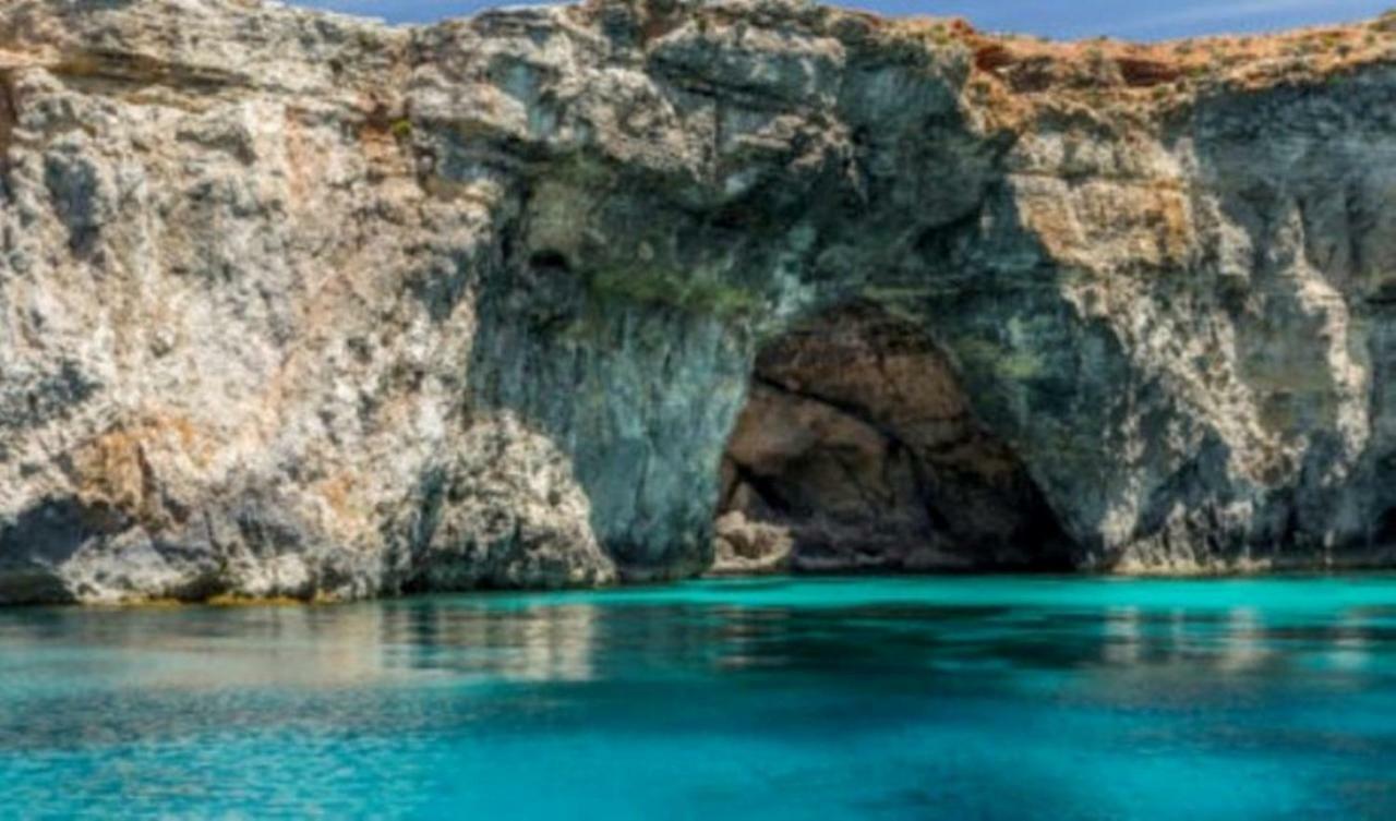 Villa Naxxar Malta エクステリア 写真